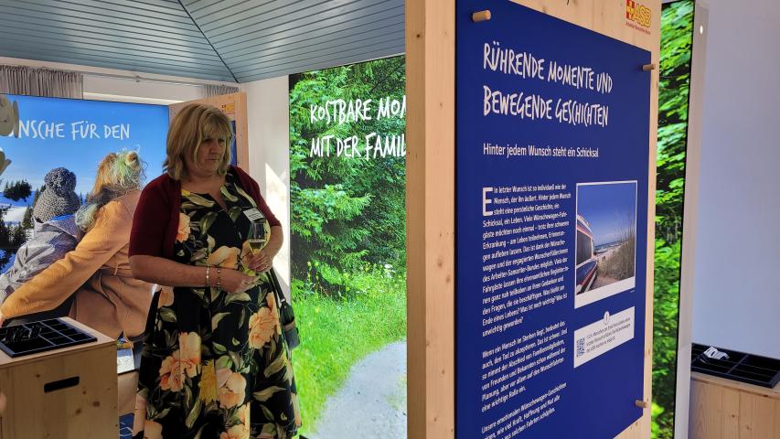 Sehenswert: Die Wanderausstellung zum Projekt Wünschewagen